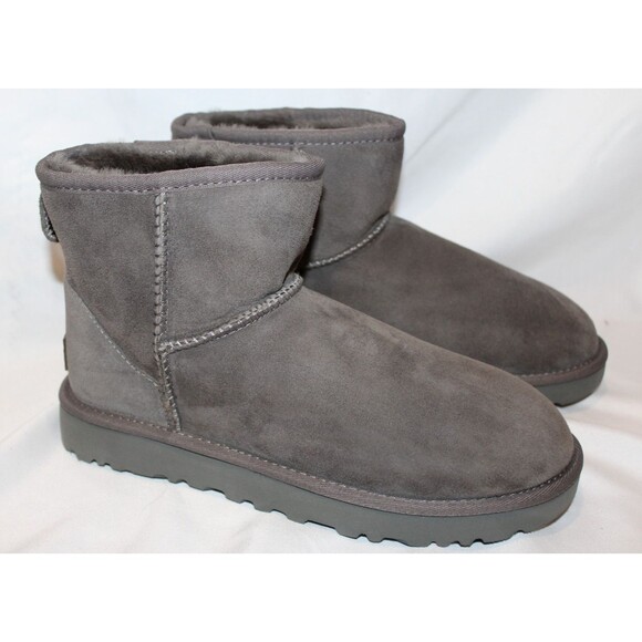 UGG Women's Classic Suede Shearling Lined Mini II Boots GRAY NWOB 8 - Picture 1 of 7